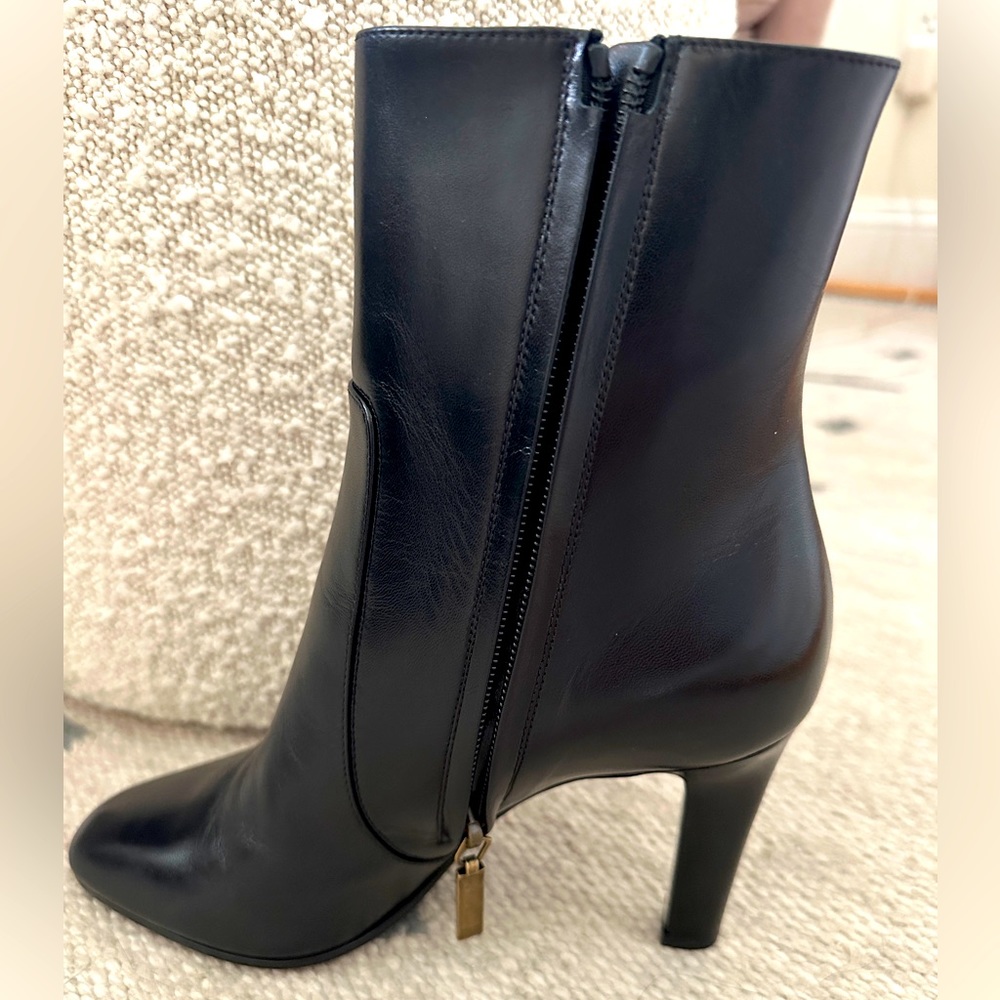 Saint Laurent Jane Z 90 booties